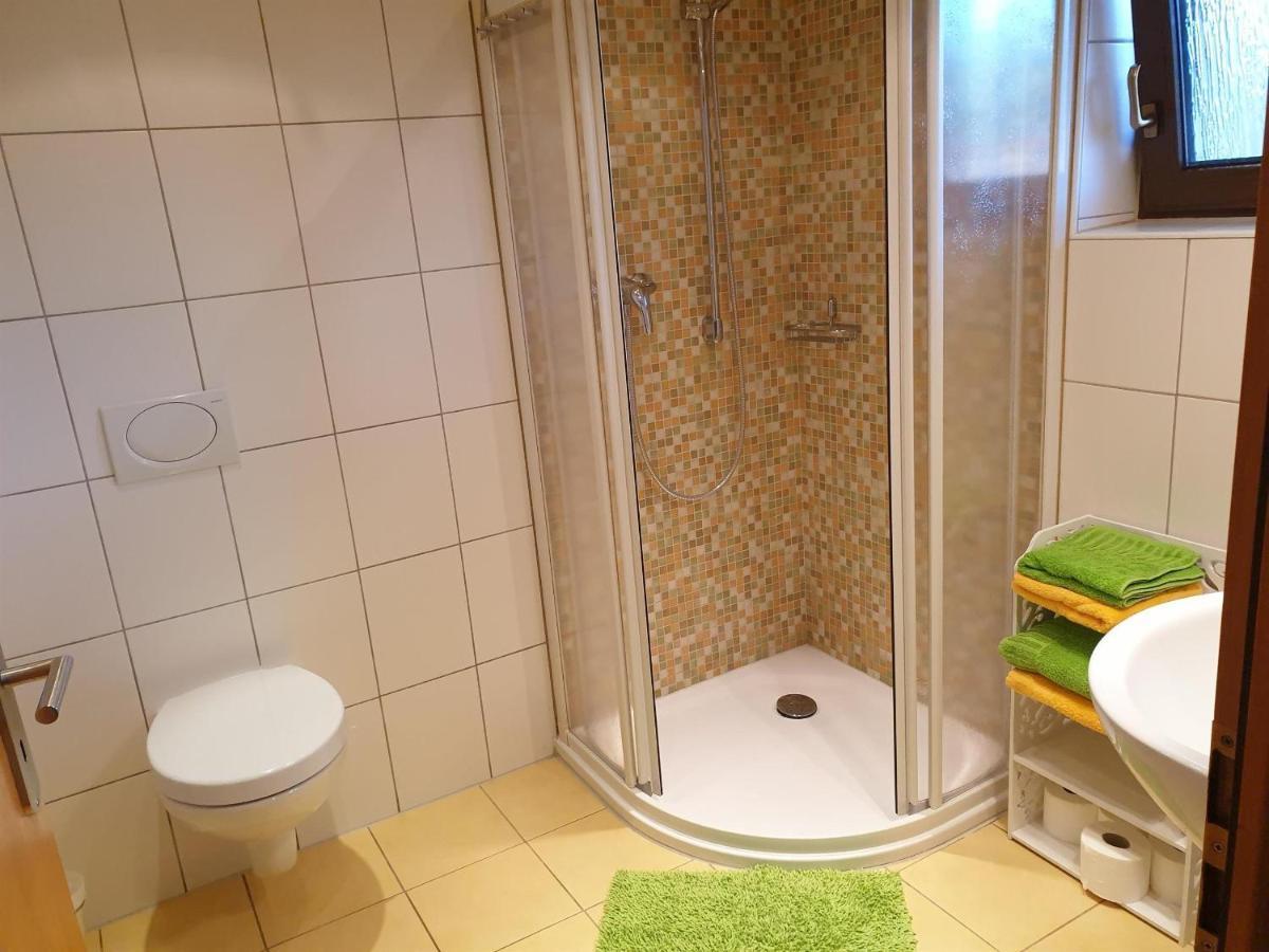 Ferienwohnung Huegelhaus Plutscheid Bagian luar foto