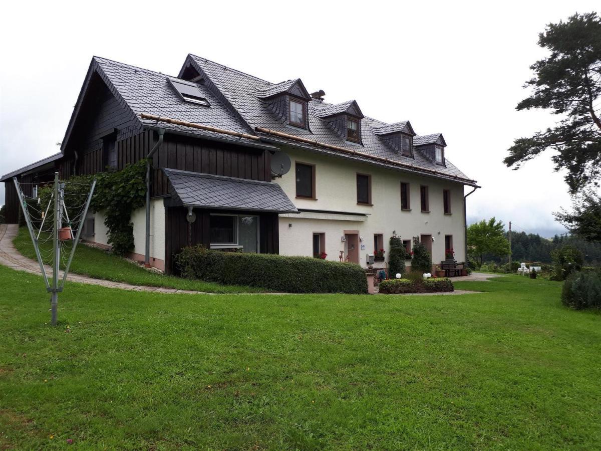 Ferienwohnung Huegelhaus Plutscheid Bagian luar foto